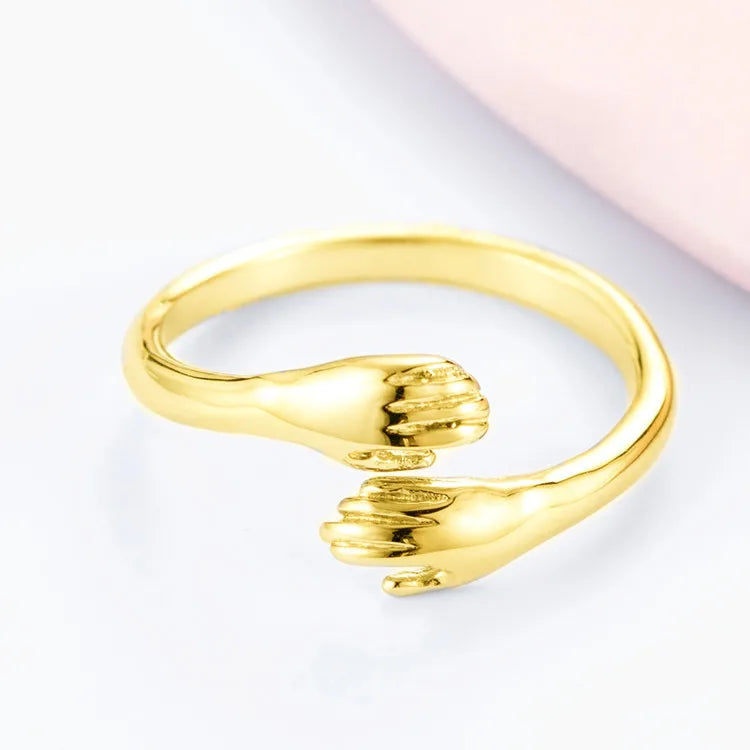 Bague Mains Qui S’enlacent – Minimaliste | Bijou Symbolique Femme