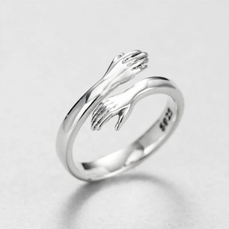 Bague Mains Qui S’enlacent – Minimaliste | Bijou Symbolique Femme